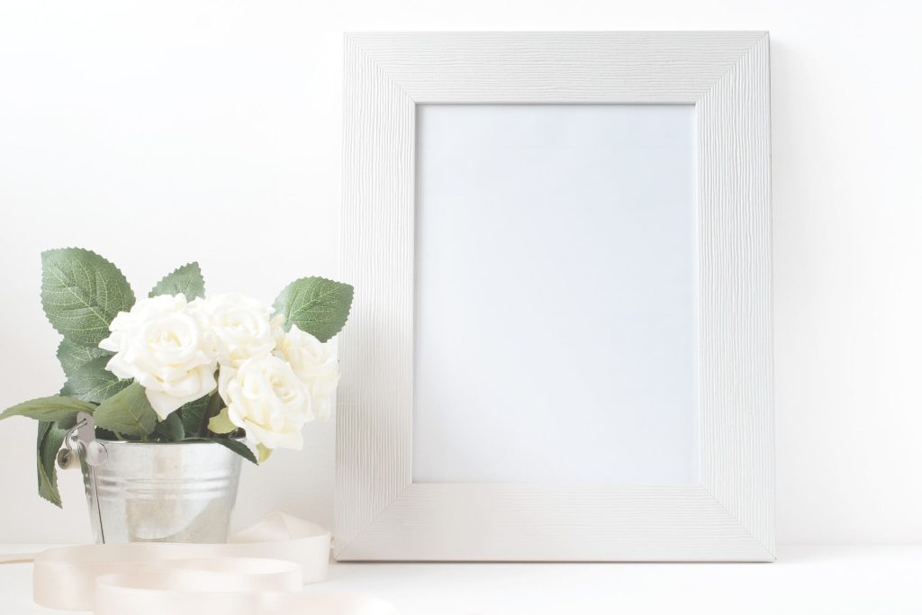 empty picture frame